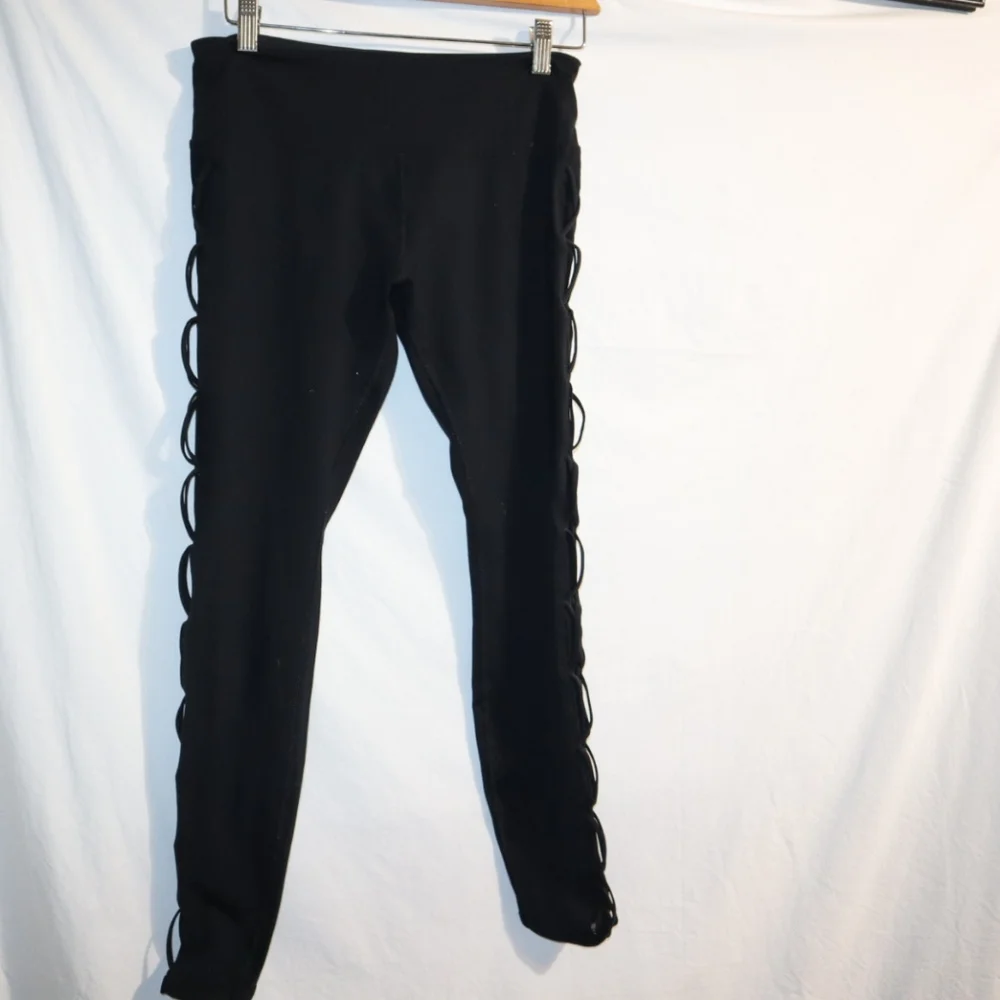 Lorna Jane Black Leggings Interlaced - Picture 4 of 13